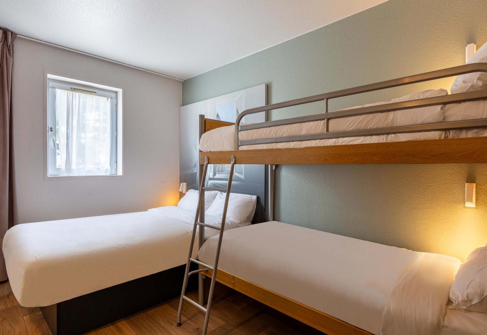 B&B Hotel Chartres Le Coudray מראה חיצוני תמונה