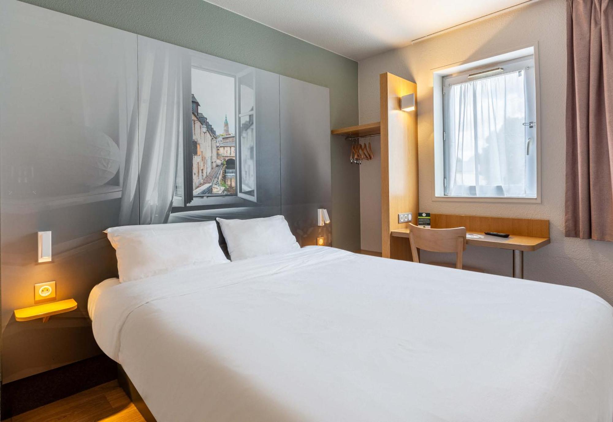 B&B Hotel Chartres Le Coudray מראה חיצוני תמונה