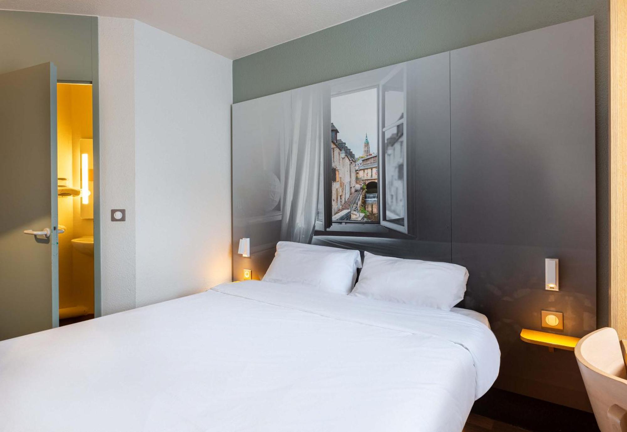 B&B Hotel Chartres Le Coudray מראה חיצוני תמונה