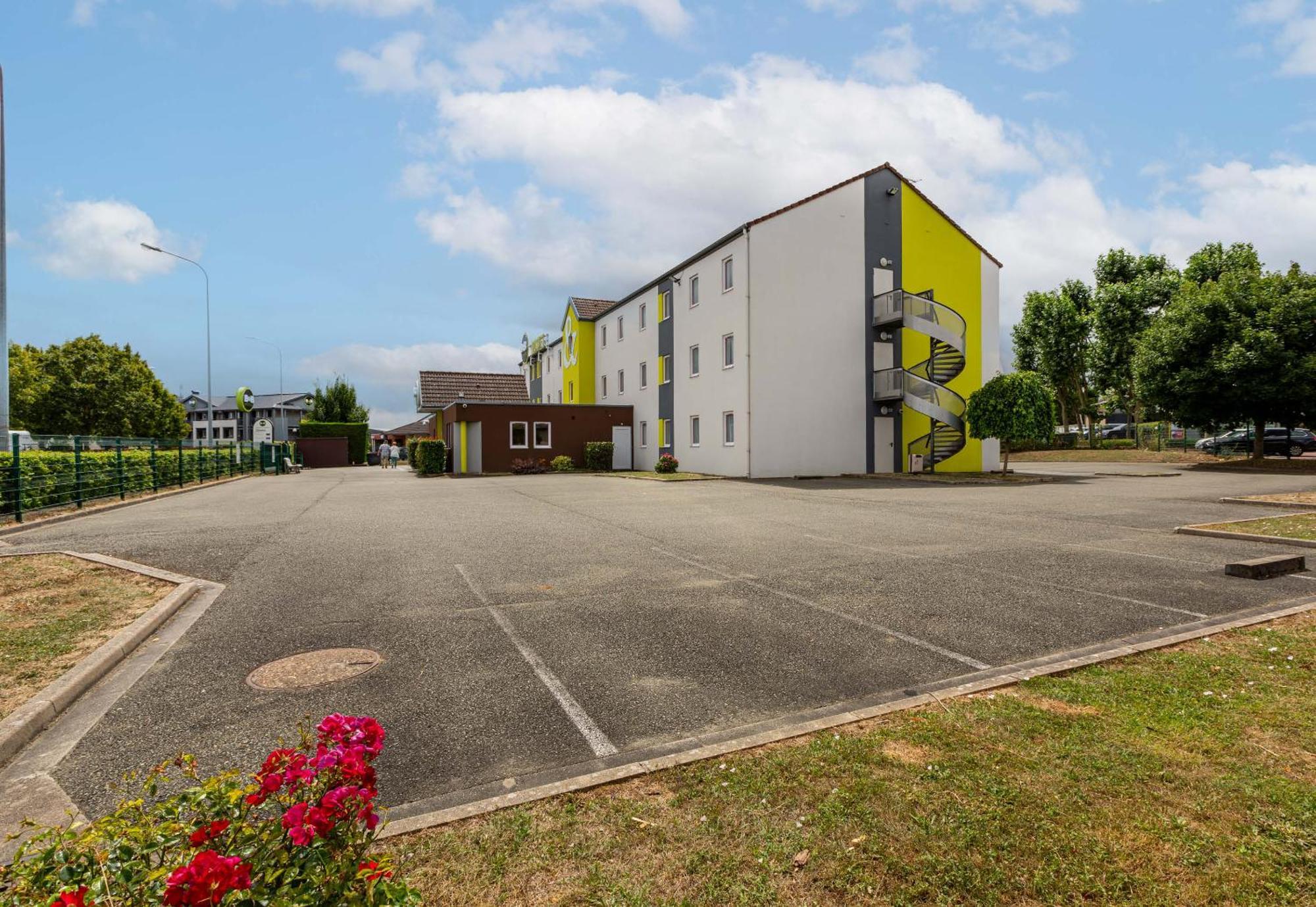 B&B Hotel Chartres Le Coudray מראה חיצוני תמונה