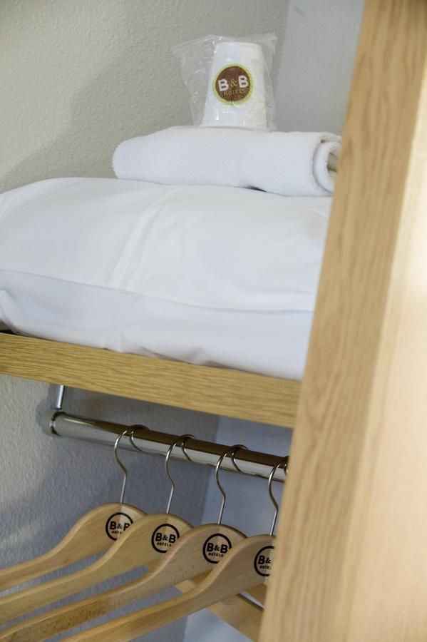 B&B Hotel Chartres Le Coudray מראה חיצוני תמונה